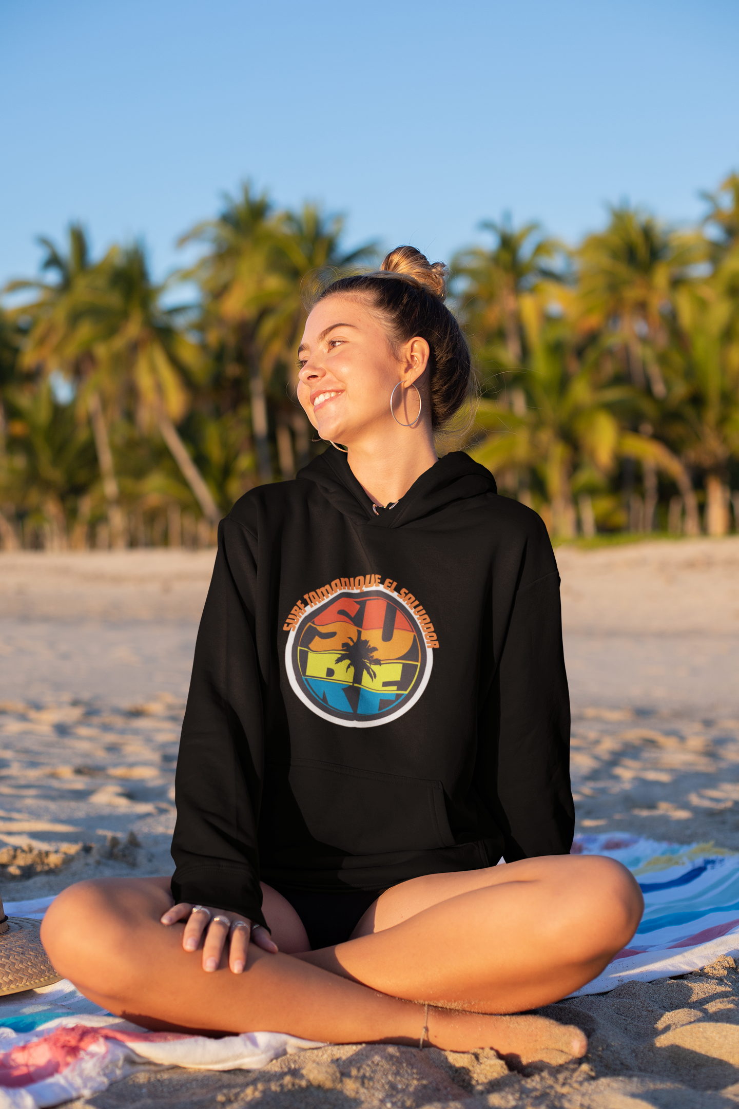 Surf Tamanique El Salvador: Women’s Hoodie – Ride the Waves, Embrace the Paradise