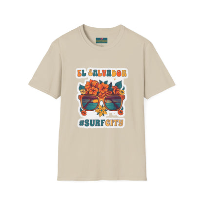 El Salvador Surf City: Women’s T-Shirt – Waves, Freedom, and Style