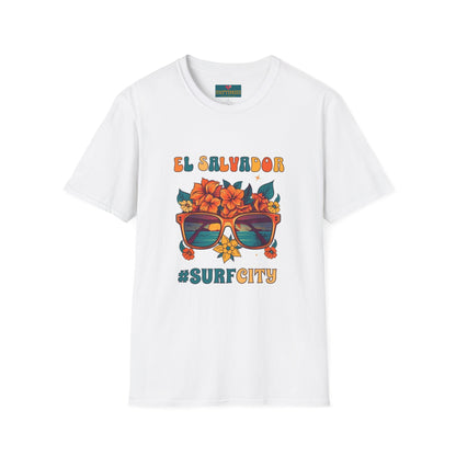 El Salvador Surf City: Women’s T-Shirt – Waves, Freedom, and Style