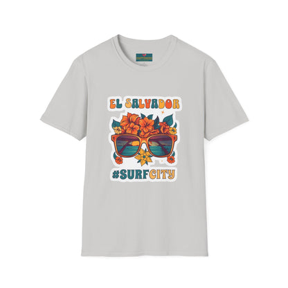 El Salvador Surf City: Women’s T-Shirt – Waves, Freedom, and Style