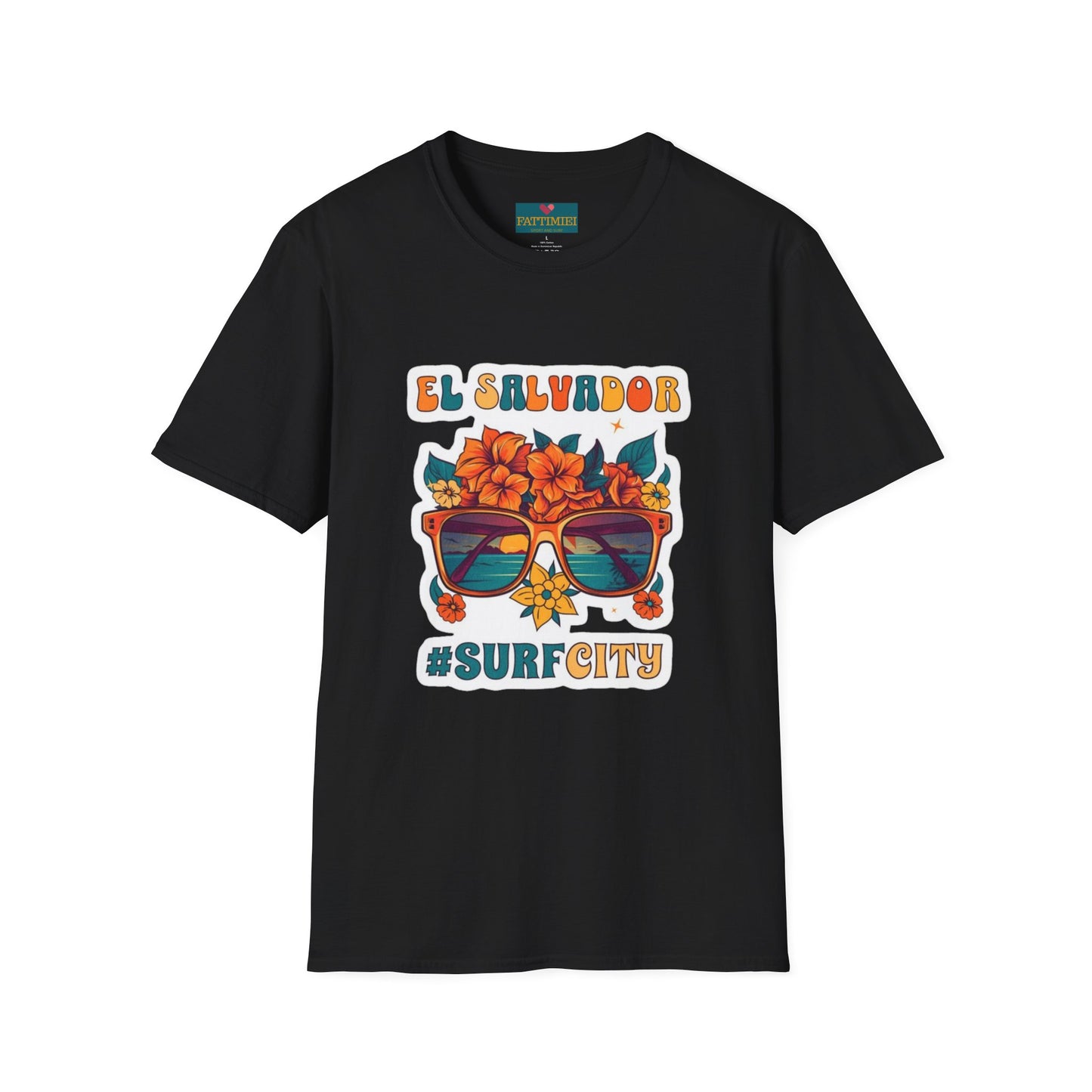 El Salvador Surf City: Women’s T-Shirt – Waves, Freedom, and Style