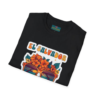 El Salvador Surf City: Women’s T-Shirt – Waves, Freedom, and Style